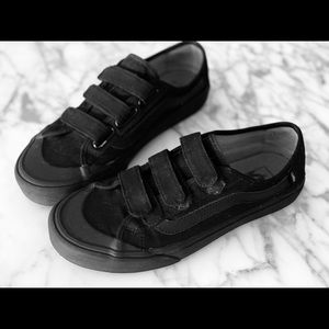 Vans 9.5 adult velcro